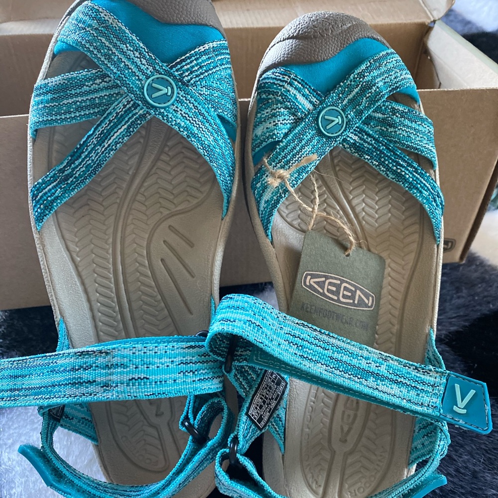 New With Tags 🏷 Keen Sandals